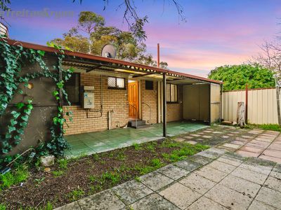 4 / 8 Arnott Court, Kelmscott