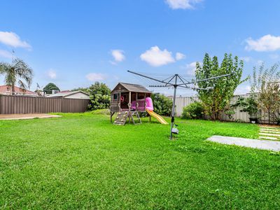 44 Woodstock Street, Guildford