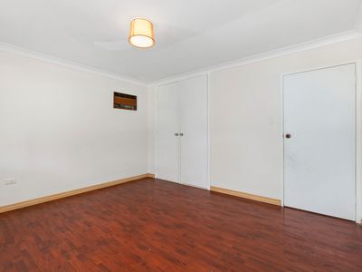 5 St Georges Avenue, Champion Lakes