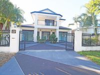 53 Coomera Court, Helensvale