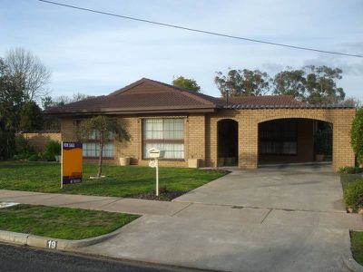 19 Carter Street, Horsham