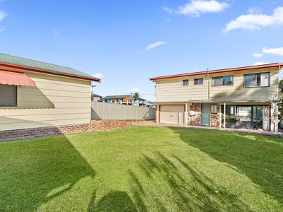 8 The Parapet, Manyana