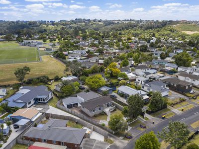 15 & 15A Bahari Drive, Ranui
