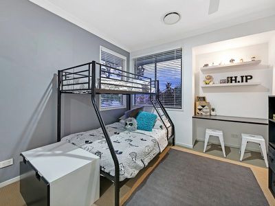 4 Orlando Drive, Coomera