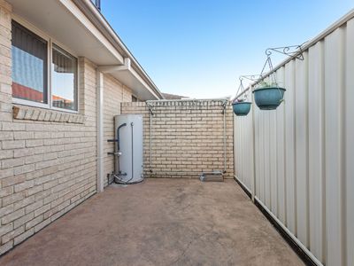 2 / 37 Amanda Crescent, Forster