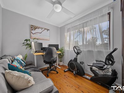 36 Carlyle Crescent, Cambridge Gardens