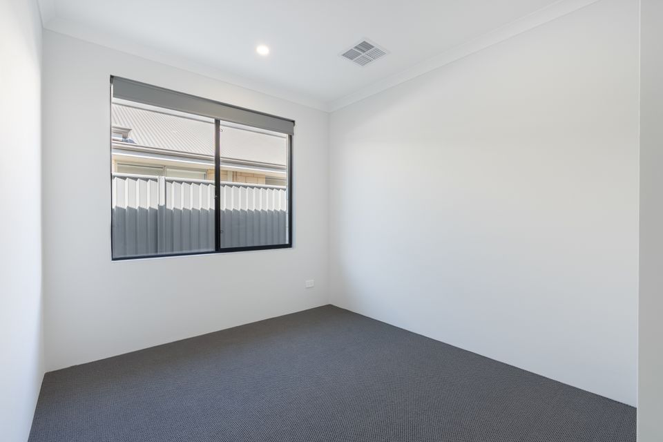 16 Tarot Grove, Baldivis