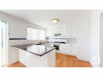 19 Dunheved Circle, Dubbo