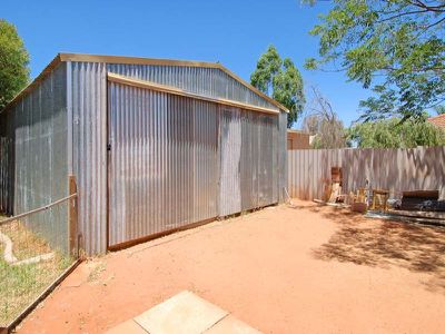 6 Montgomery Lane, Hannans