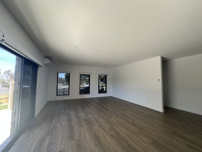 2 Settlement Road, Belmont