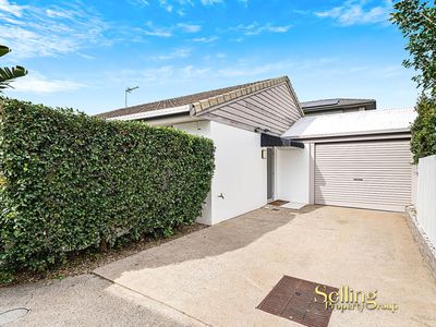 2 / 6 Brookside Road, Labrador