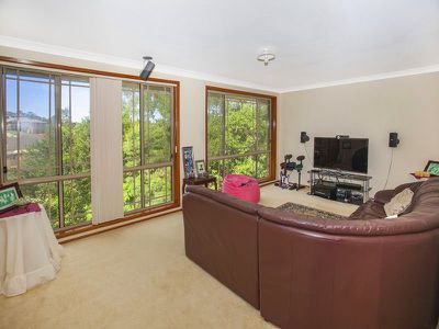 6 Sandalwood Road, Farmborough Heights