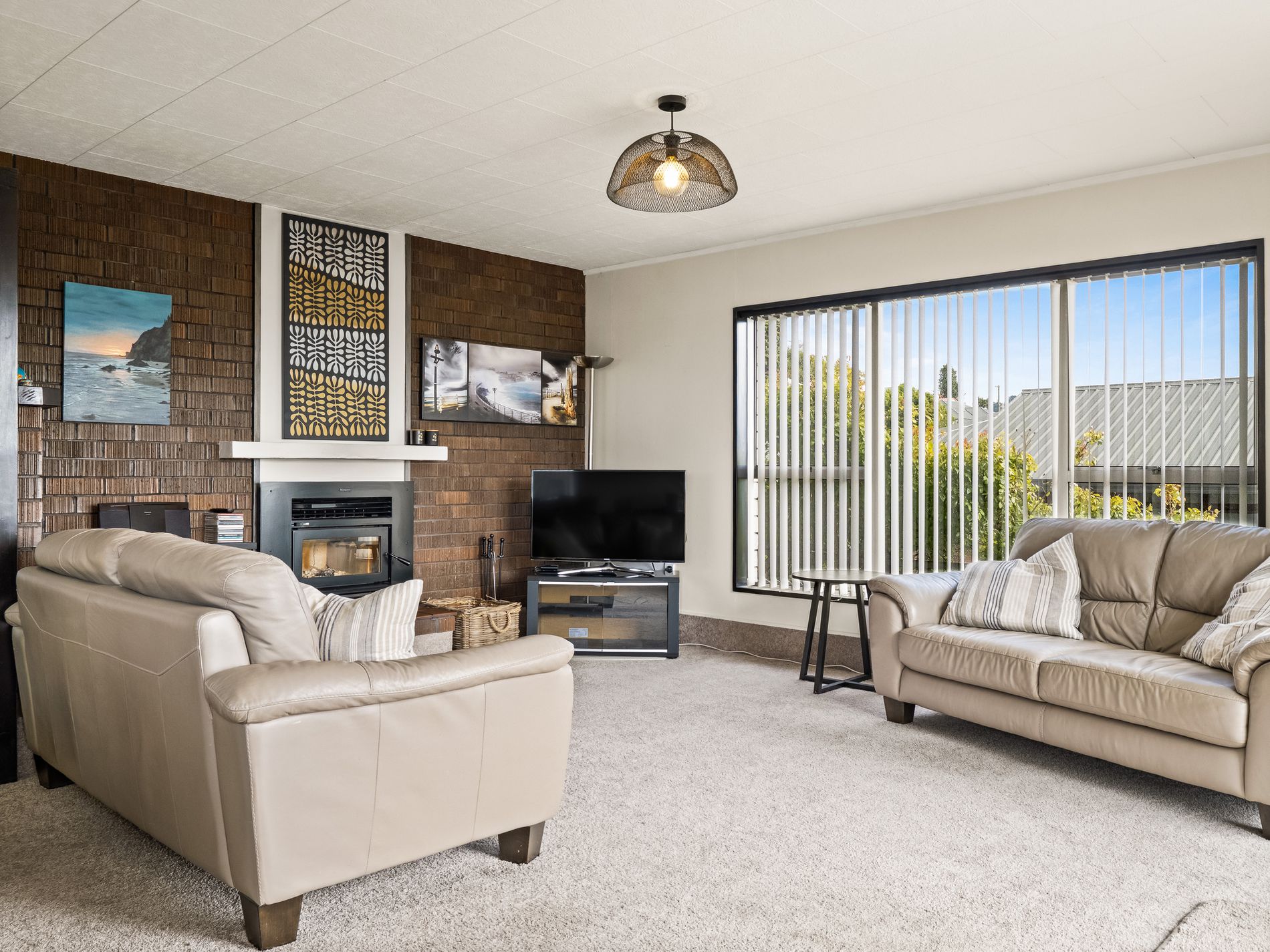 62 Easther Crescent, Kew