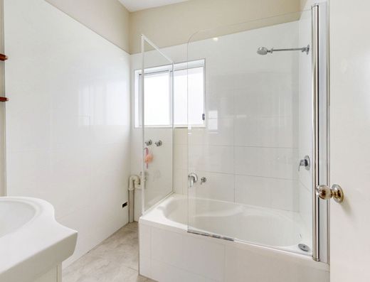 Luxury Granny Flat image 4