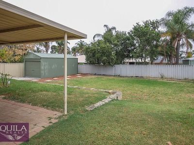 49 Reynolds Close, Swan View