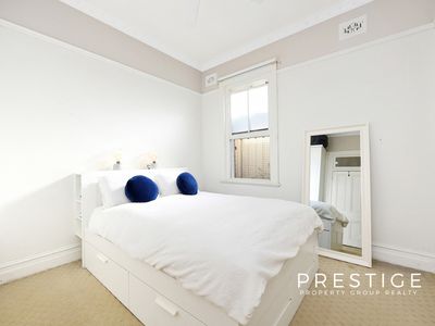 8a Woodford Road, Rockdale