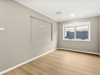 241 Ashburton Drive, Albion Park