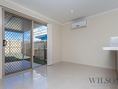 2 / 87 Greens road, Griffin