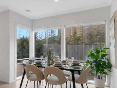 33 Pear Street, Wyndham Vale