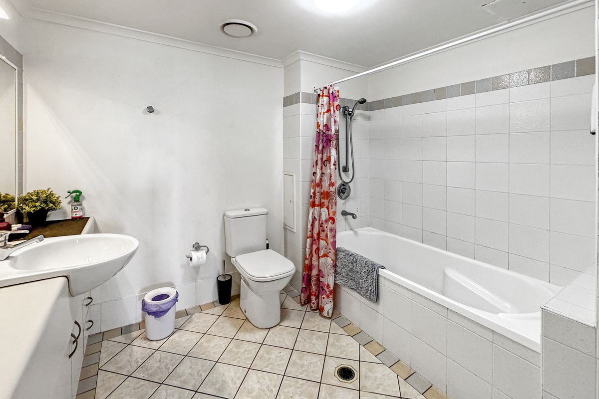 316b / 1-8 Paradise Island, Surfers Paradise