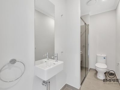 12 California Street, Clyde