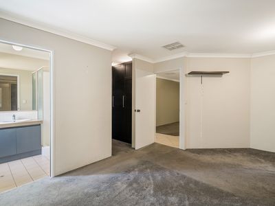 17 Coomer Elbow, South Guildford