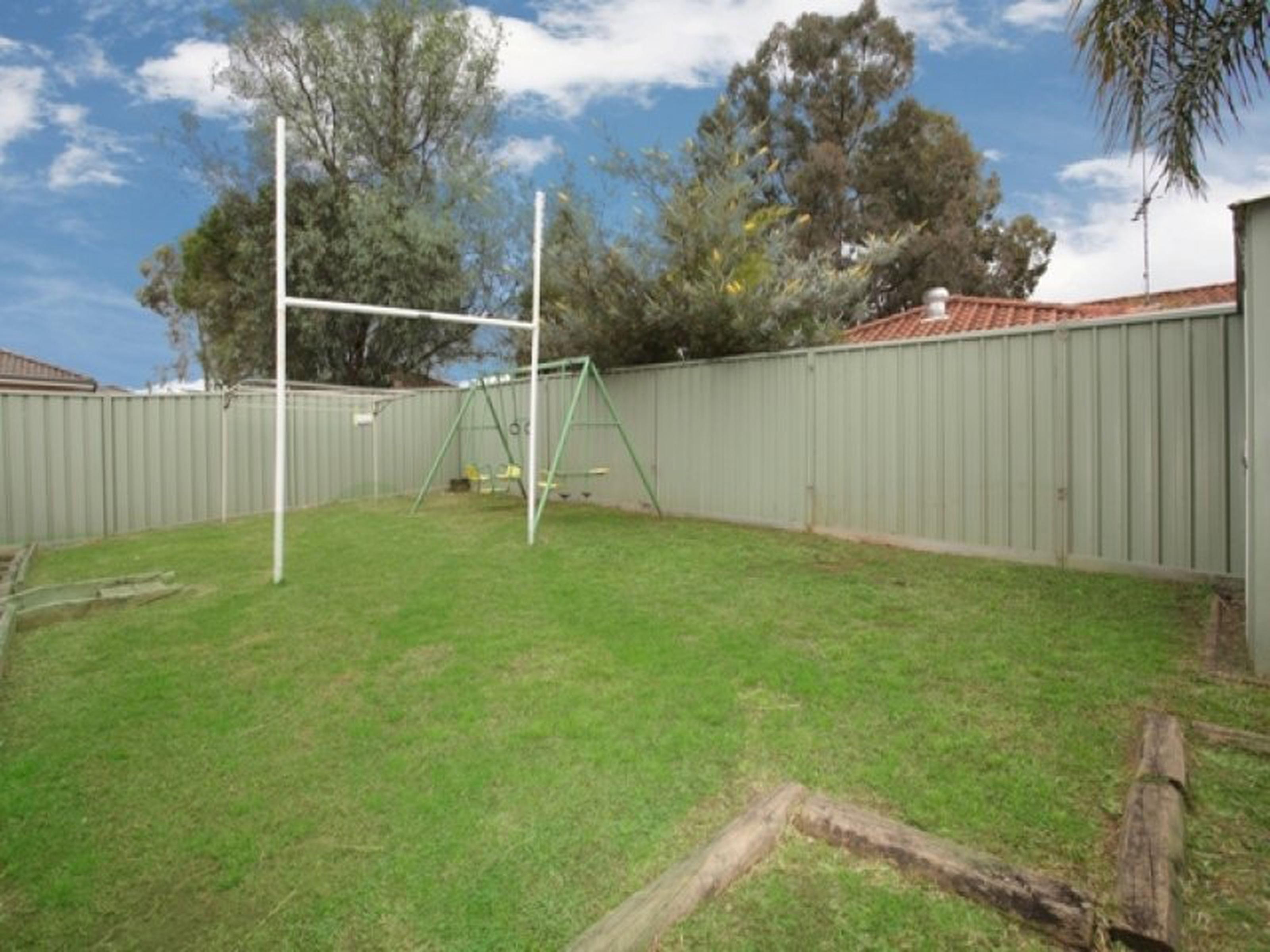 7 Wari Avenue, GLENMORE PARK