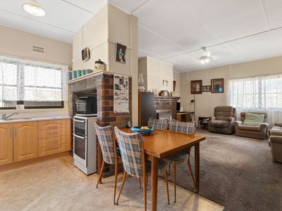 4 Bray Street, Crookwell