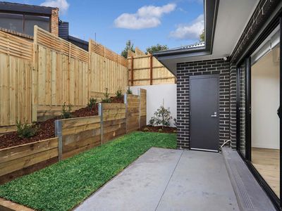 3 / 61 Hampton Road , Essendon