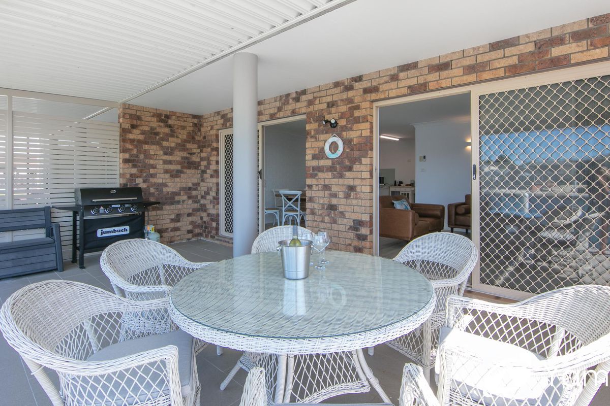 2 / 28 The Mainbrace, Yamba