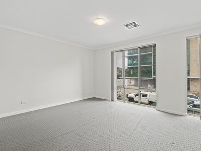 3 / 2 First Avenue, Applecross