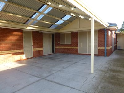 32 Cuthbert Avenue, Truganina