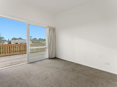 6 Te Moau Avenue, Parakai, Helensville