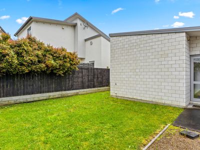 33 Kanuka Road, Hobsonville