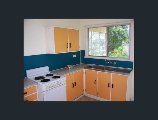 Cosy 2 bedroom home located in a great location image 3