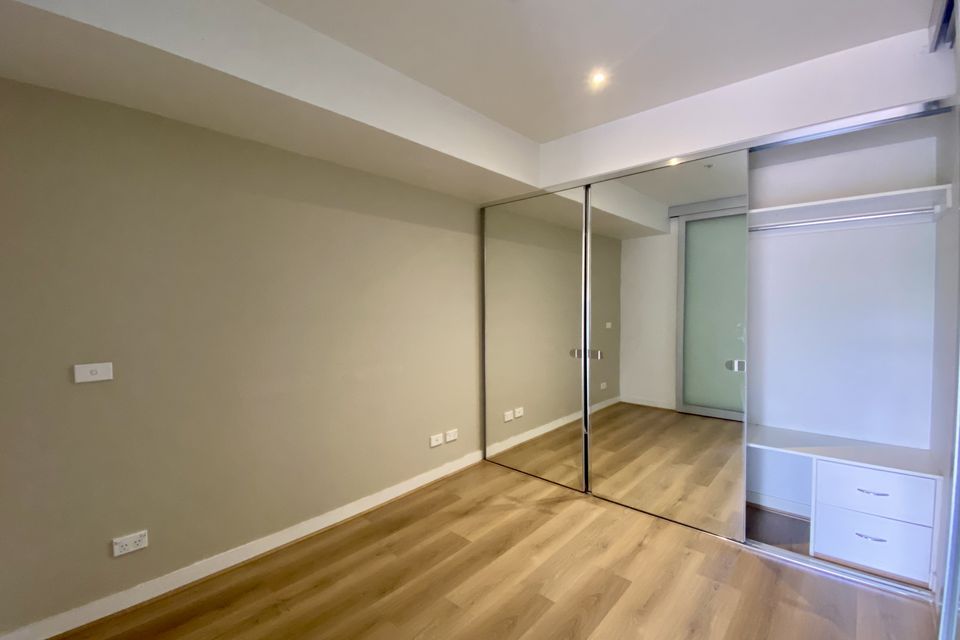 525 / 572 St Kilda Road, Melbourne