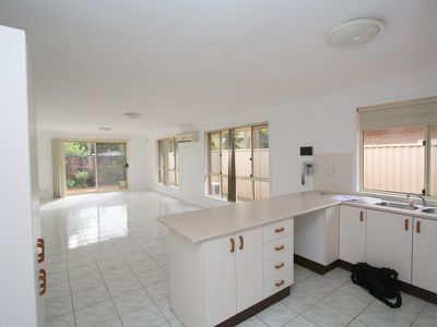 16 Jenolan Crescent, Wattle Grove