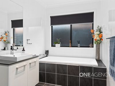 26 Peninsula Avenue, Haywards Bay