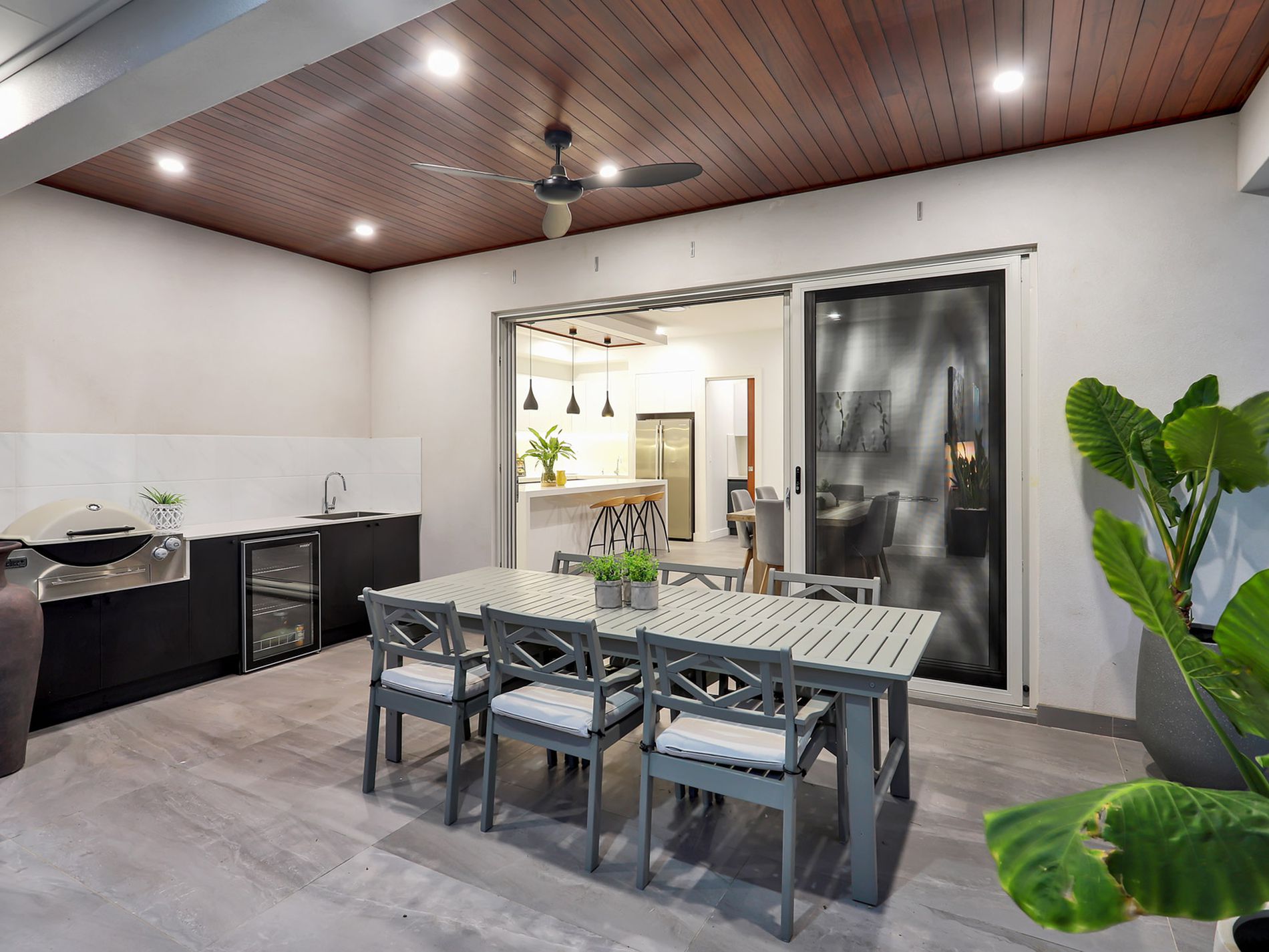 10 Navelina Street, Box Hill