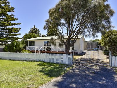 14 Kuhl Drive, Racecourse Bay