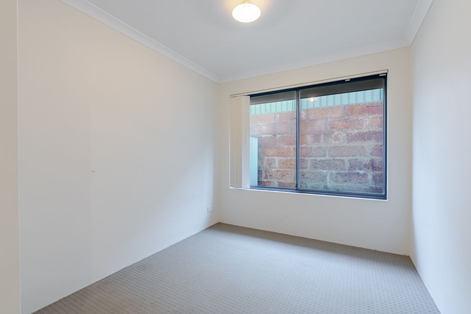 23 BLAXLAND TERRACE, Baldivis