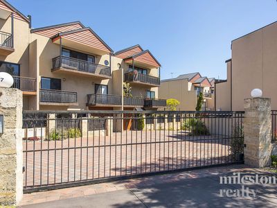 5 / 7 Bellion Drive, Hamilton Hill
