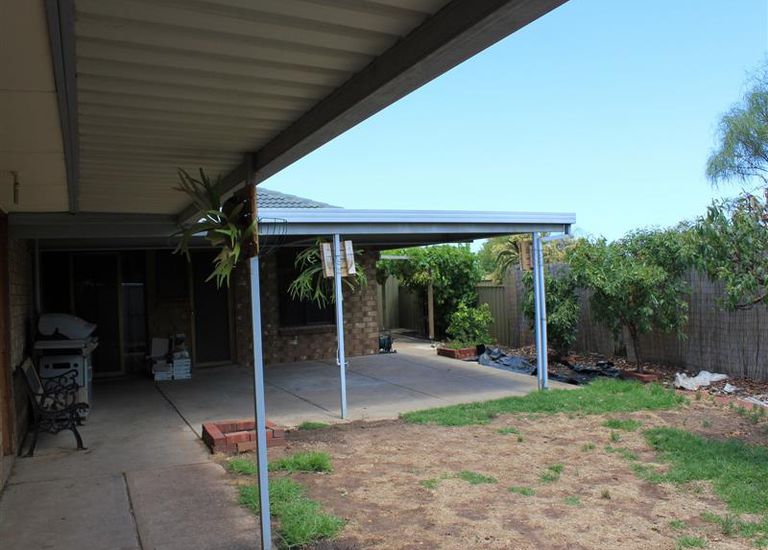 9 Zeevalk Avenue, Hallett Cove