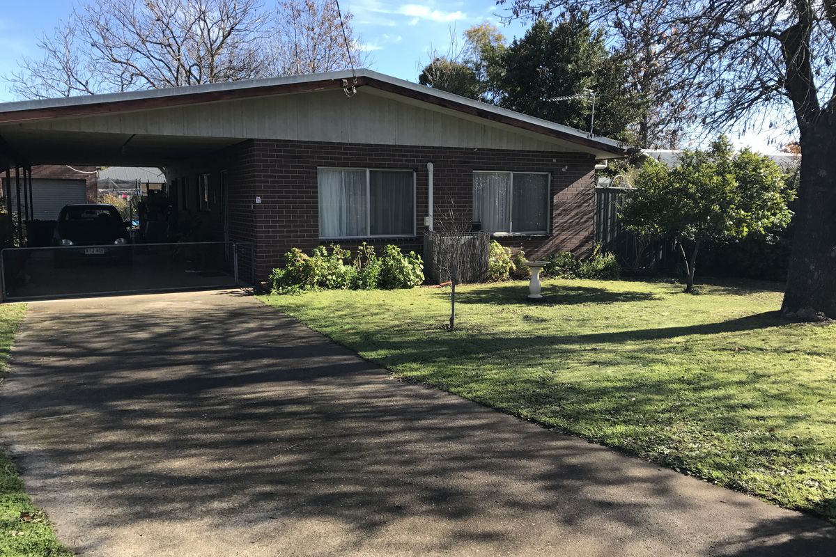 1 Finlason Street, Mansfield