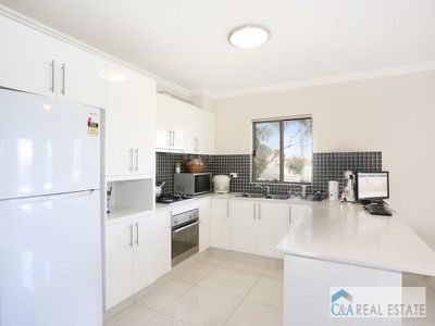 55 Cross St, Guildford