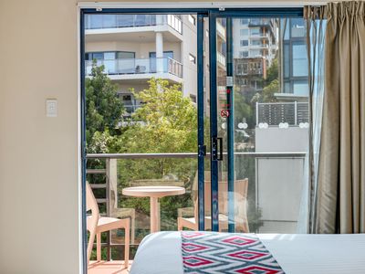 606 / 112 Mounts Bay Road, Perth
