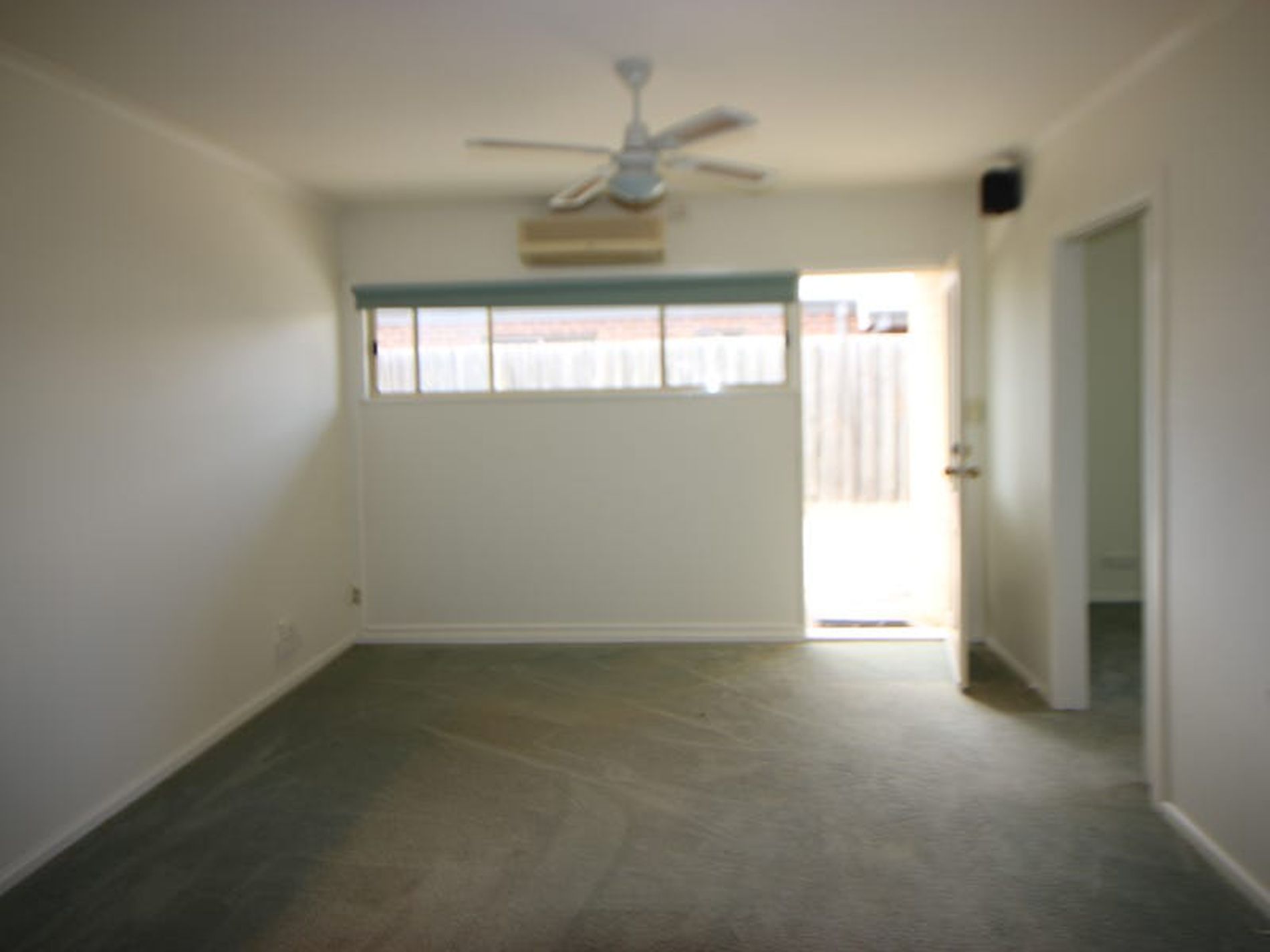 1 / 11 Karoomba Avenue, Herne Hill