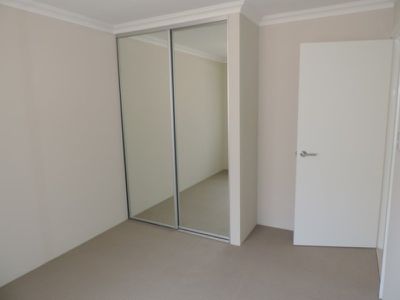 8 Kanooka Approach, Baldivis