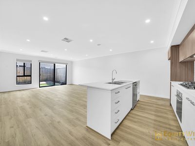 45 Rangeland Street, Mambourin