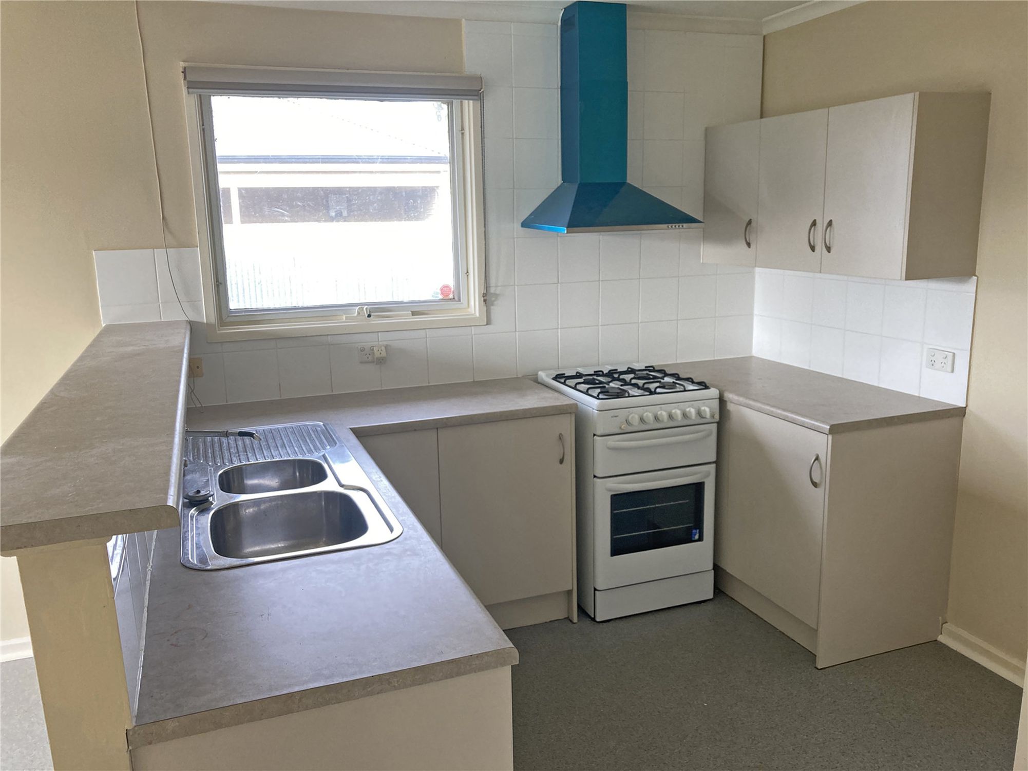 24 Railway Terrace, Kilburn